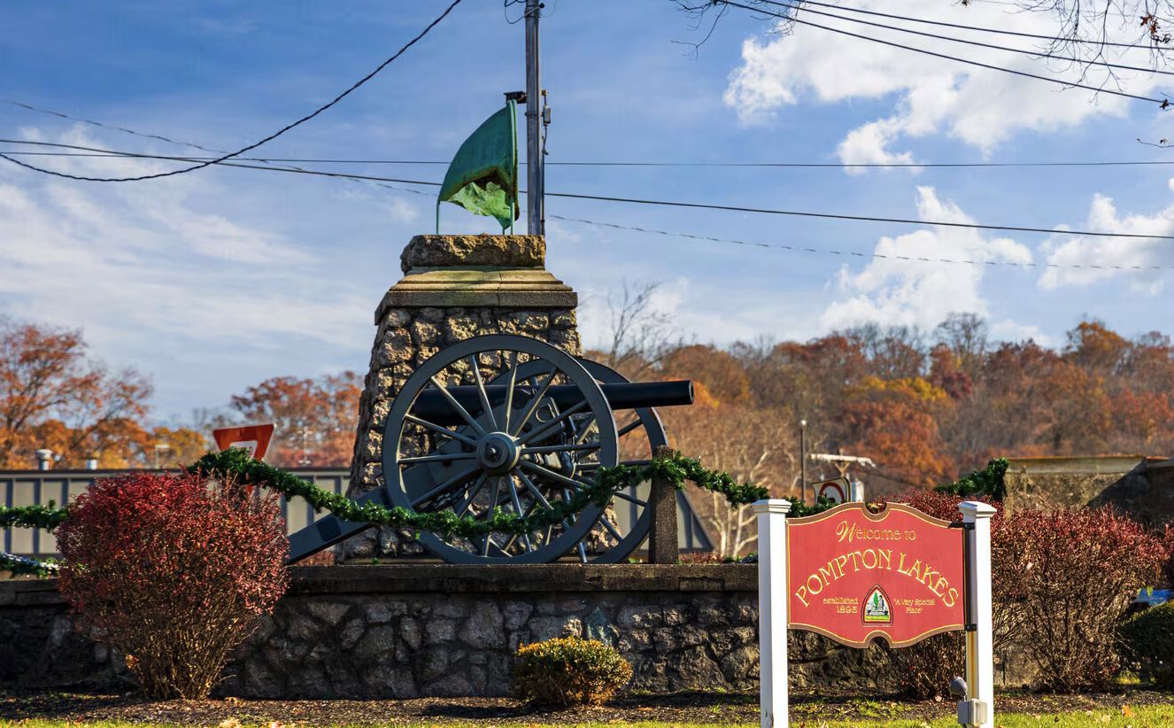 Pompton Lakes, NJ street view